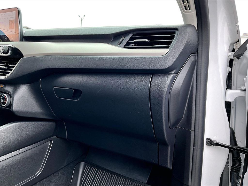 2022 Ford Escape — photo 13