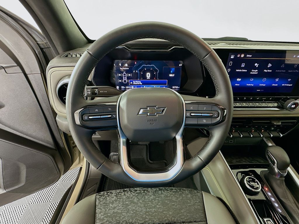 Thumbnail: 2024 Chevrolet Colorado - 11