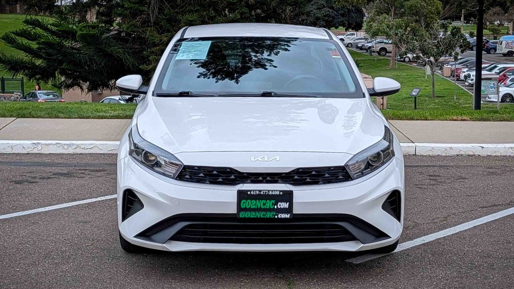 Used 2024 Kia Forte LXS 4D Sedan