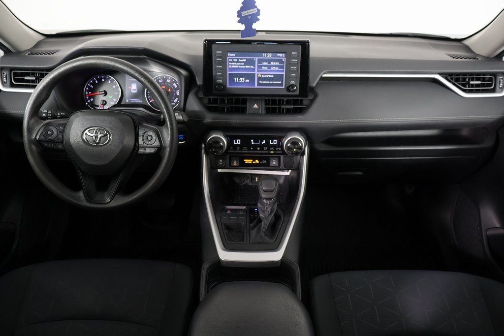 Thumbnail: 2019 Toyota RAV4 - 8