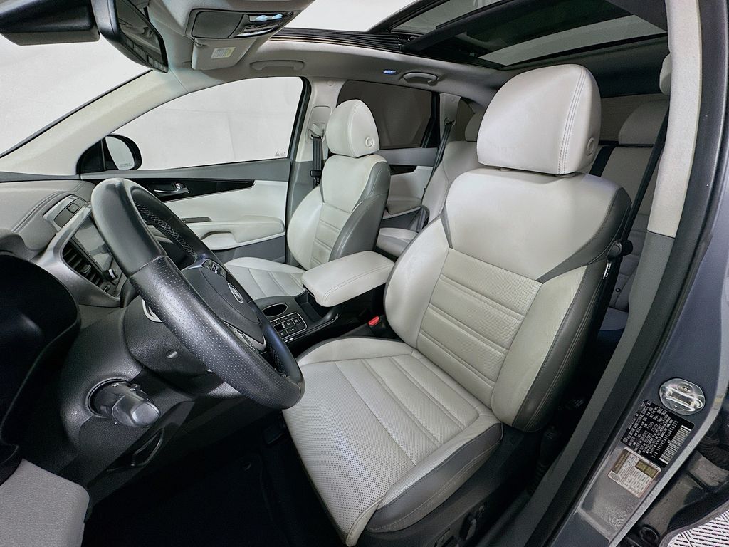 2020 Kia Sorento SX 22