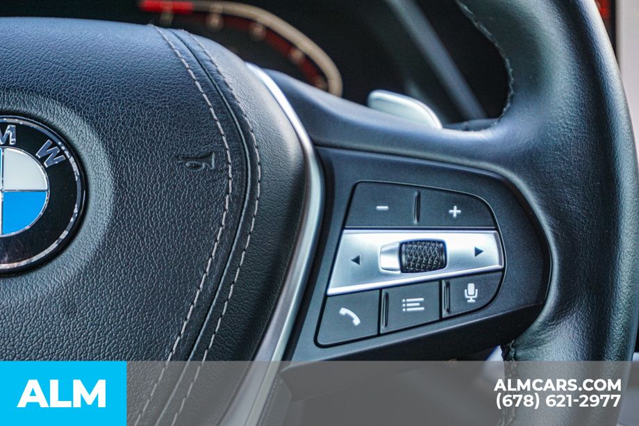 Used 2019 Gray BMW xDrive40i image 31