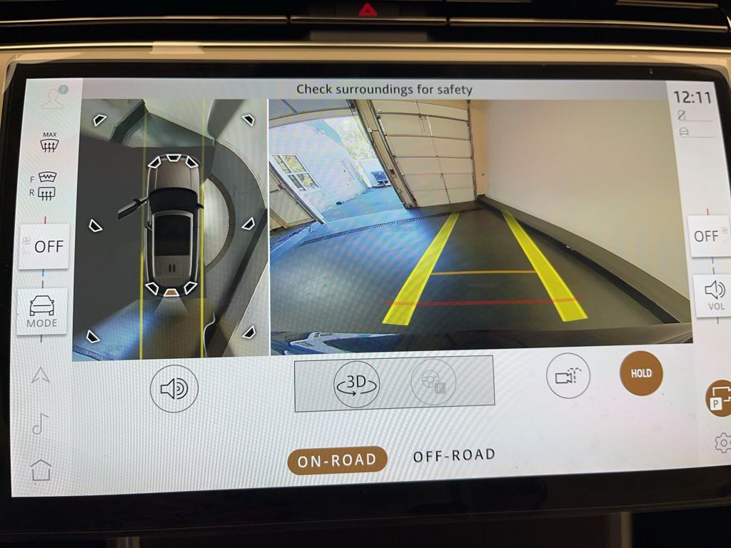 Thumbnail: 2025 Land Rover Range Rover - 19