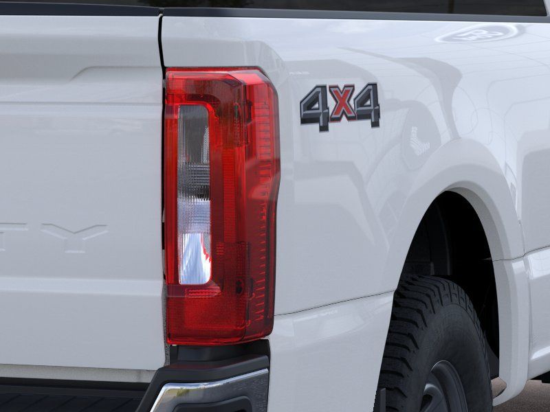 New 2026 Oxford White Ford XL image 21