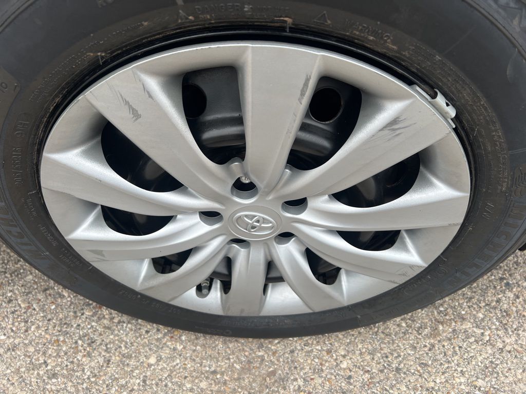 2013 Toyota Corolla L photo