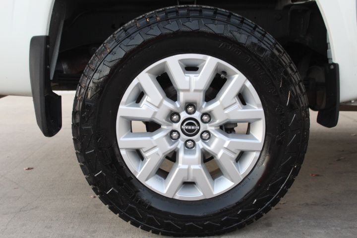 Used Car 2022 Nissan Frontier  Crew Pickup Sv Rear Wheel Drive For Sale Under $25,000 In Georgetown, Texas