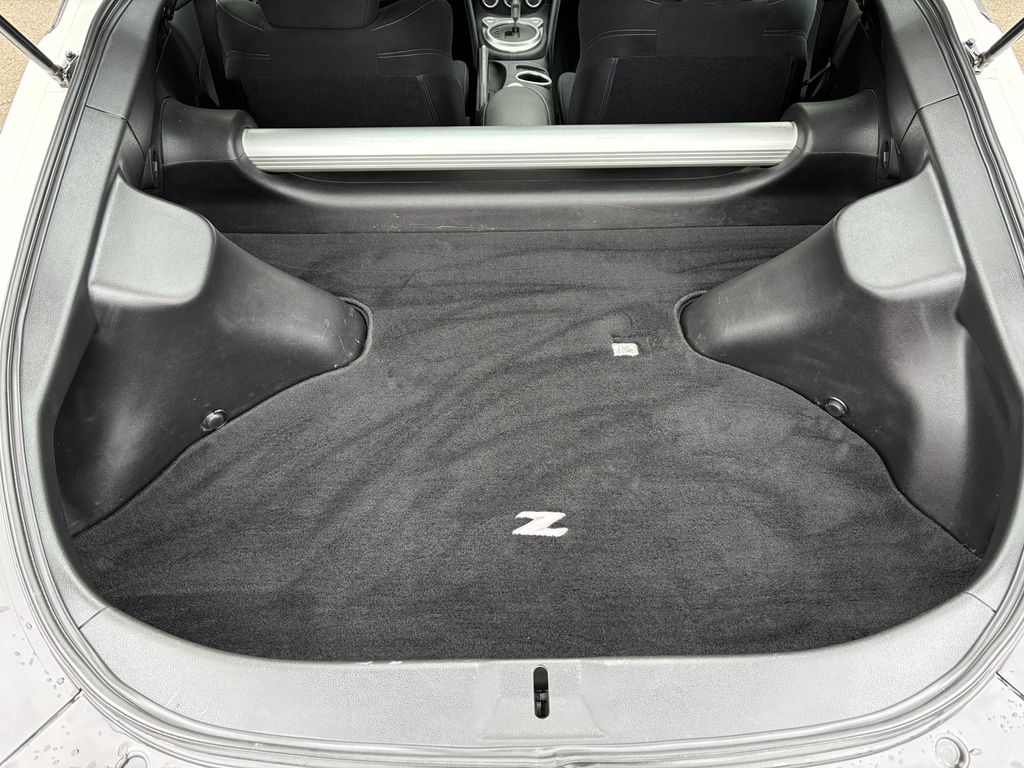 2017 Nissan 370Z Sport