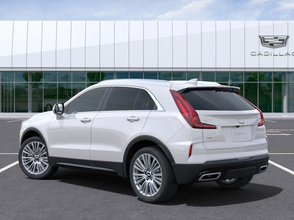 2025 Cadillac XT4 Premium Luxury 3