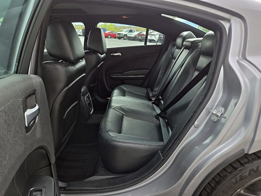 Used 2018 Silver Dodge R/T image 38