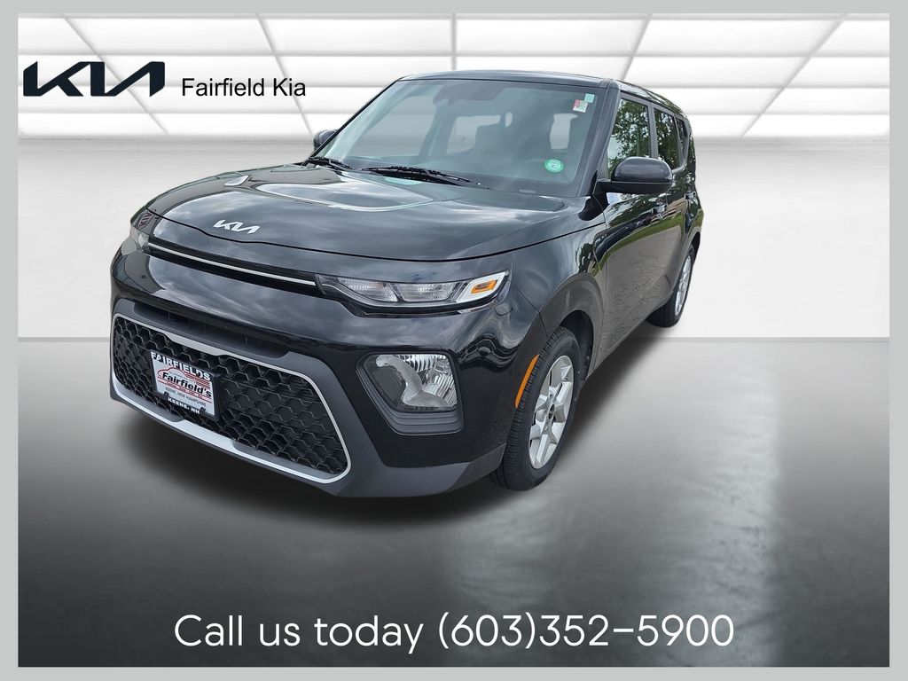 Cherry Black 2022 Kia Soul SUV / Crossover Front-Wheel Drive Continuously Variable Transmission