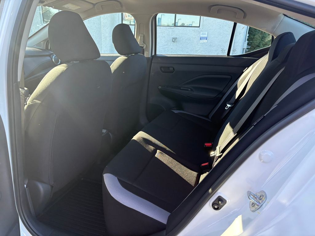 2025 Nissan Versa 1.6 S