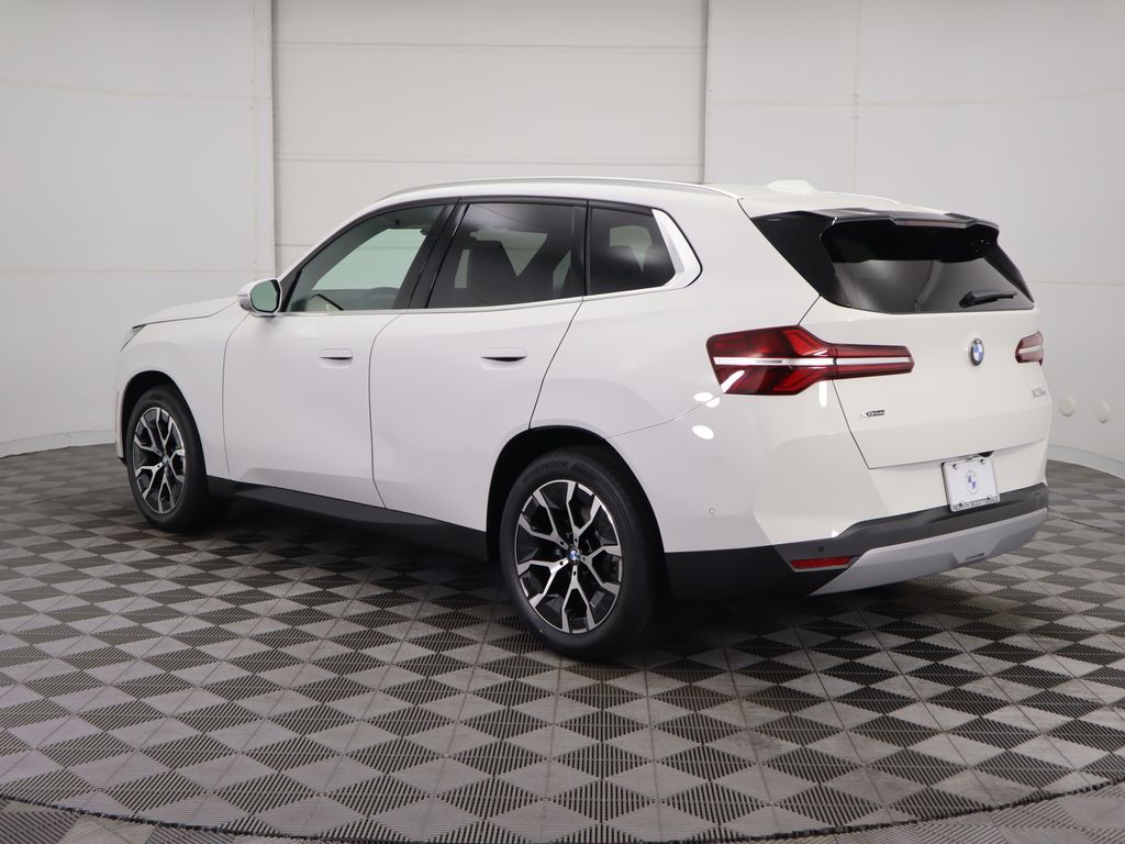 Thumbnail: 2025 BMW X3 - 8