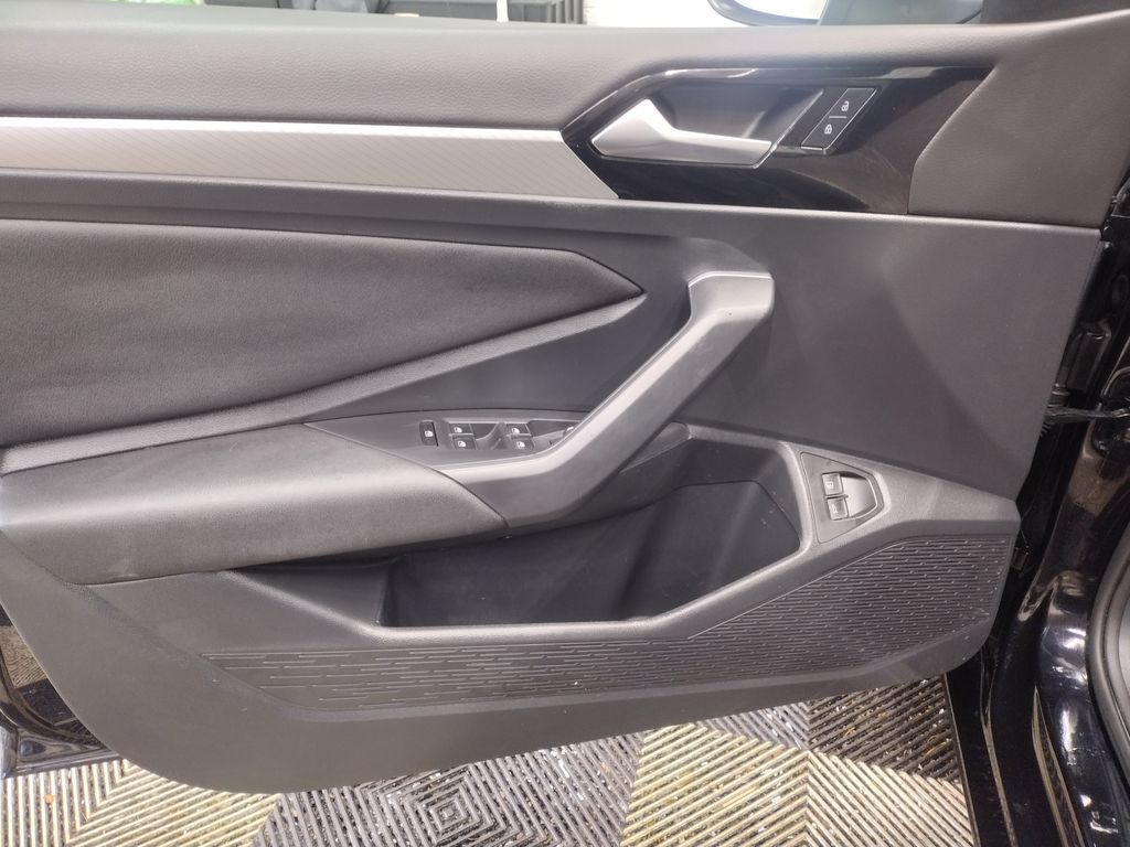 2021 Volkswagen Jetta R-Line