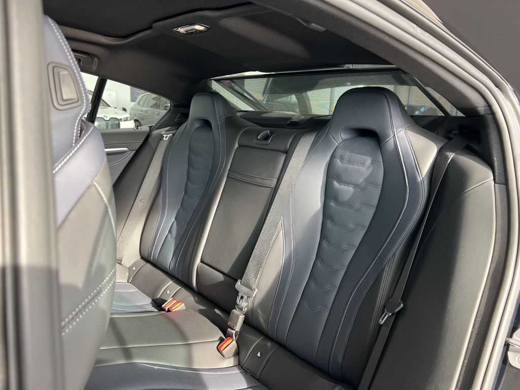 Thumbnail: 2023 BMW 8 Series - 30