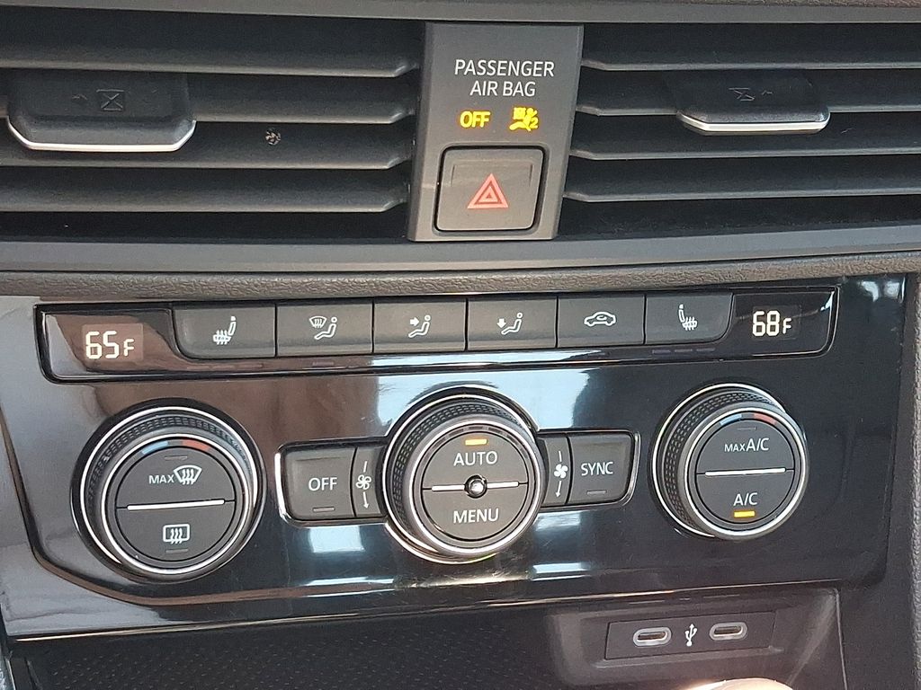 2024 Volkswagen Jetta 1.5T SE Gray at Bob Ruth Ford