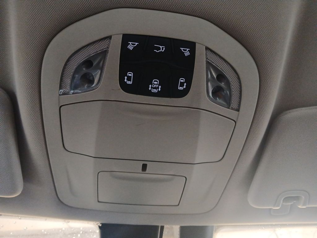 Used Car 2019 Chrysler Pacifica  Touring L For Sale Under $20,000 In Austin, Texas