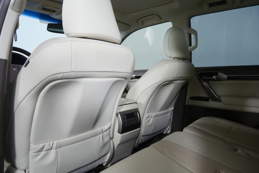 Thumbnail: 2019 Lexus GX - 18