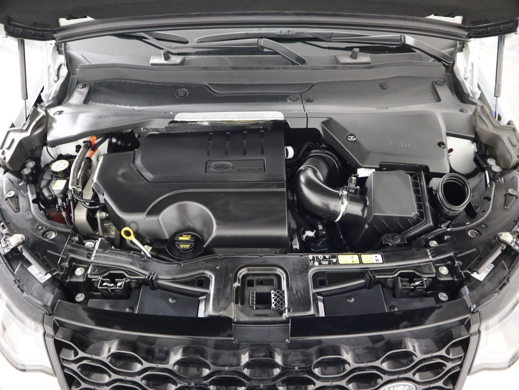 Thumbnail: 2025 Land Rover Discovery Sport - 30