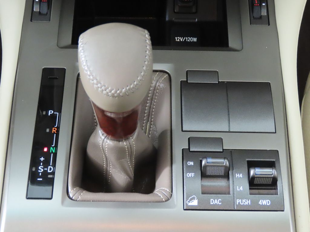 Thumbnail: 2013 Lexus GX - 29