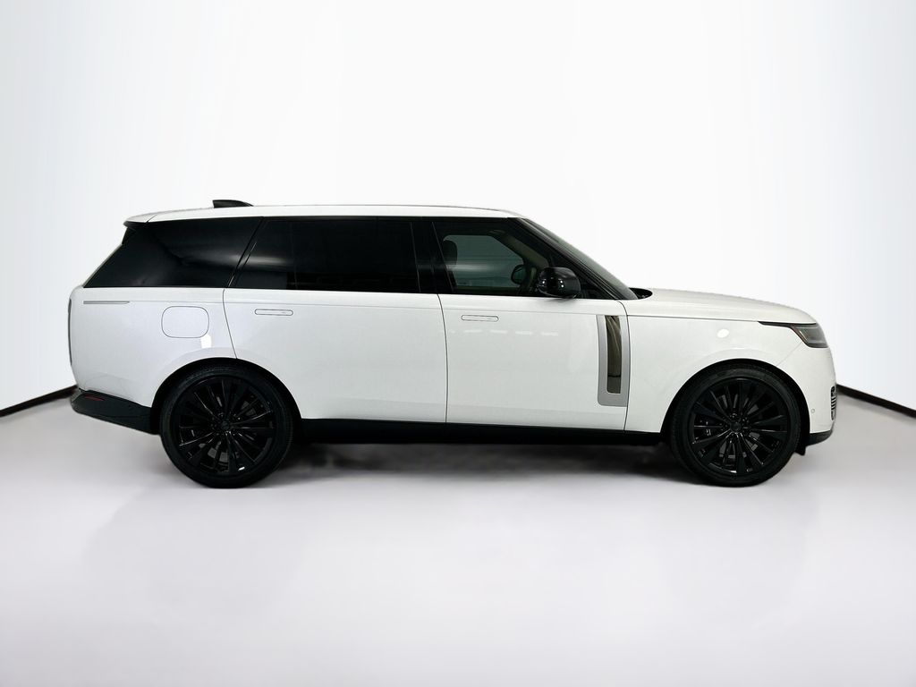 Thumbnail: 2025 Land Rover Range Rover - 4