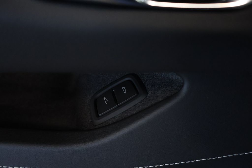 Thumbnail: 2026 Chevrolet Corvette - 21