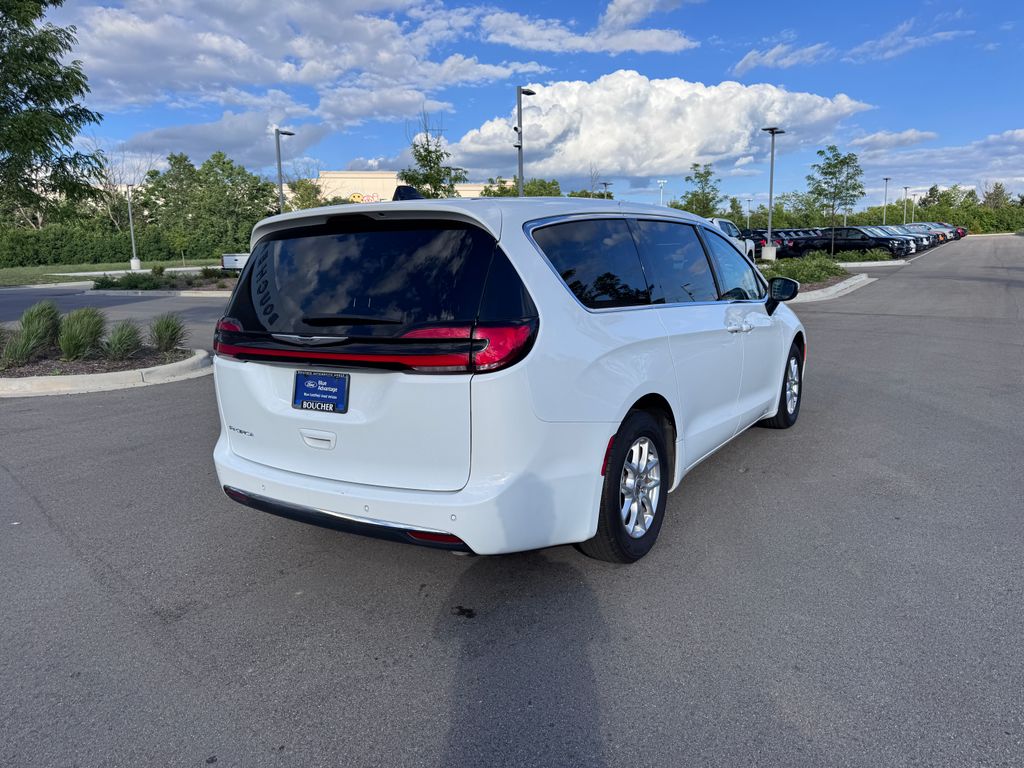 Certified Used 2023 Bright White Clearcoat Chrysler Touring L image 4