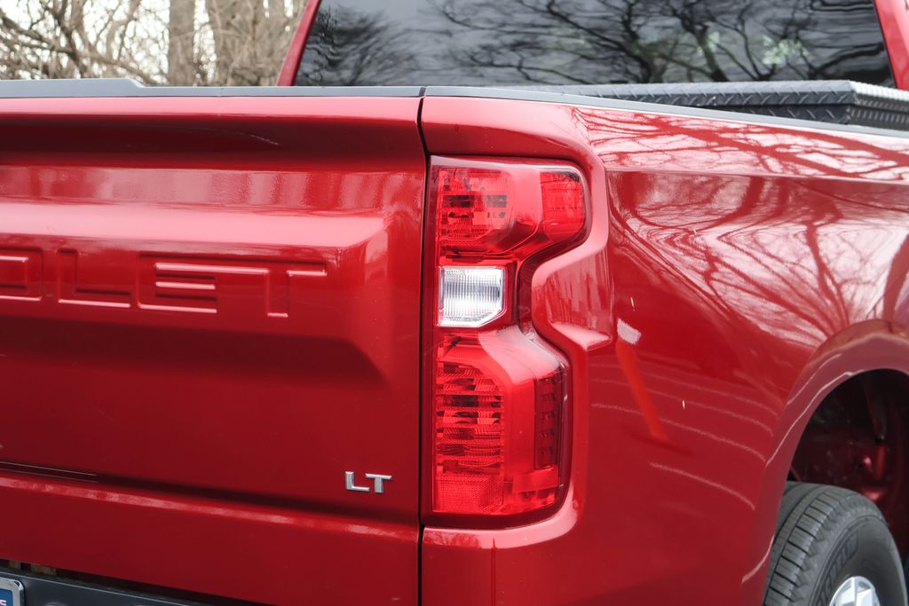 2022 Chevrolet Silverado 1500 LT 9