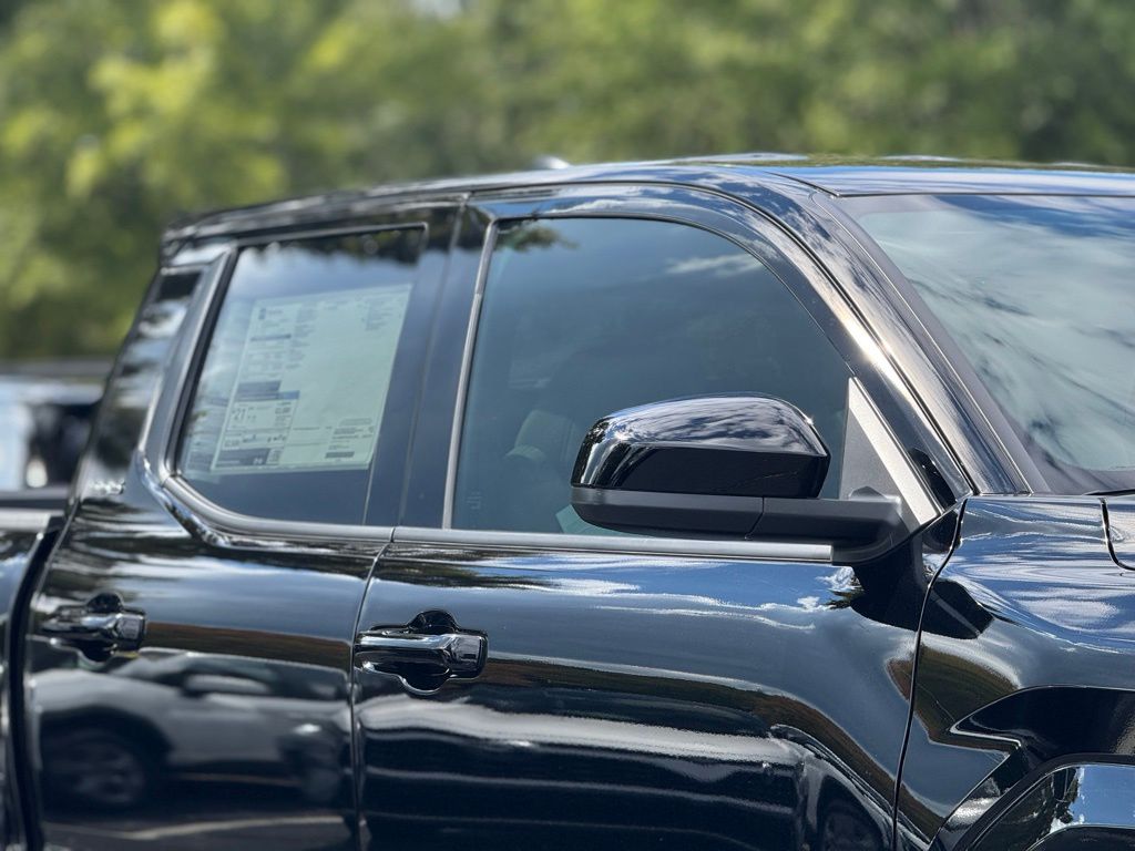 2025 Toyota Tacoma SR5 Double Cab photo 5