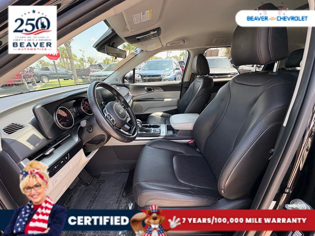 Used 2024 Kia Carnival Van
