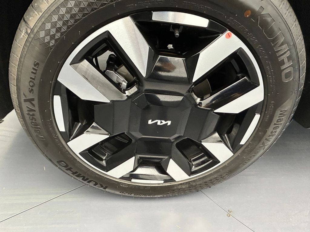 Used 2027 Midnight Lake Blue Kia S image 43