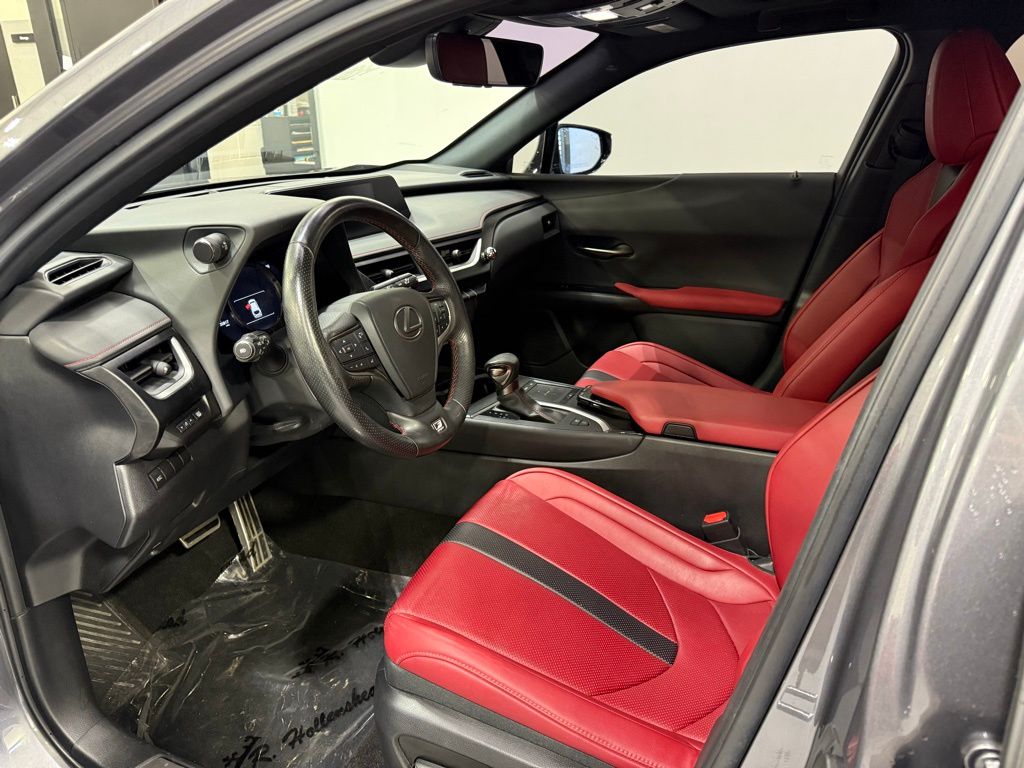 2021 Lexus UX 250h 11