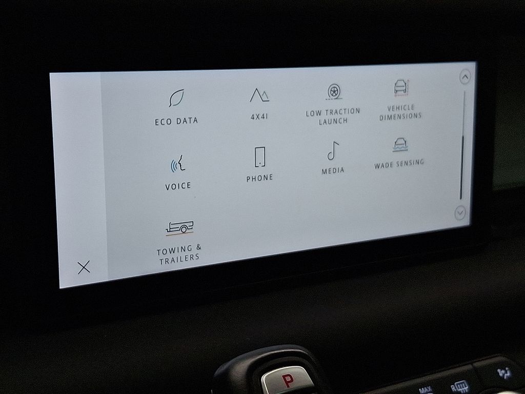 Thumbnail: 2020 Land Rover Defender - 26