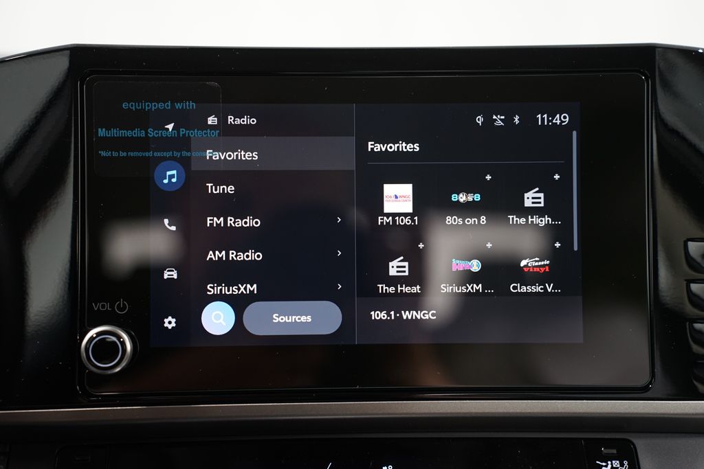 2025 Toyota Camry LE 18