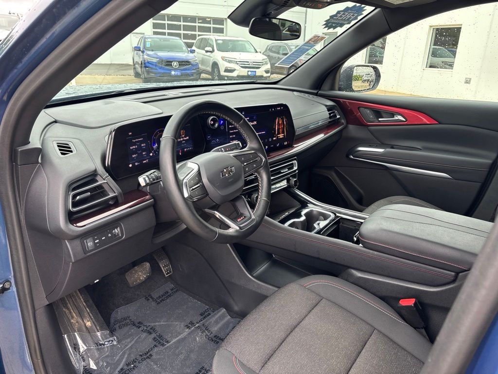 Used 2024 Chevrolet Traverse SUV