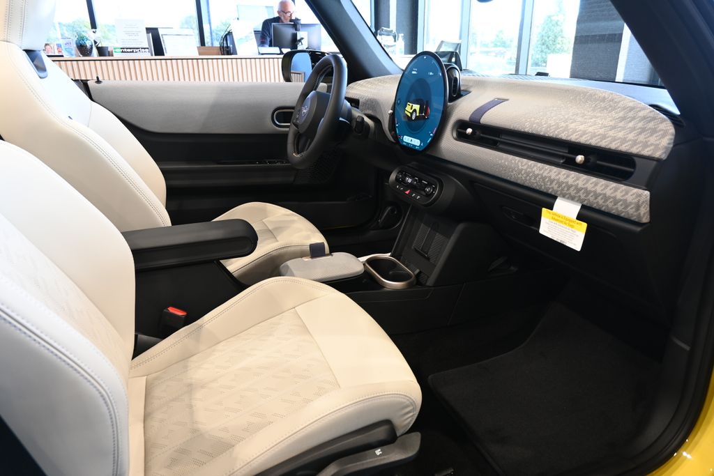 Thumbnail: 2026 MINI Cooper - 19