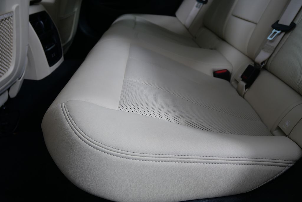2022 BMW 3 Series 330i xDrive 14