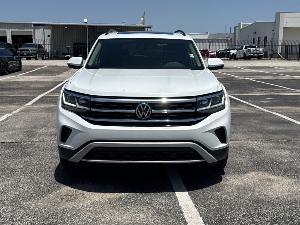 2022 Volkswagen Atlas 3.6L V6 SE w/Technology White at DeMontrond Auto Country