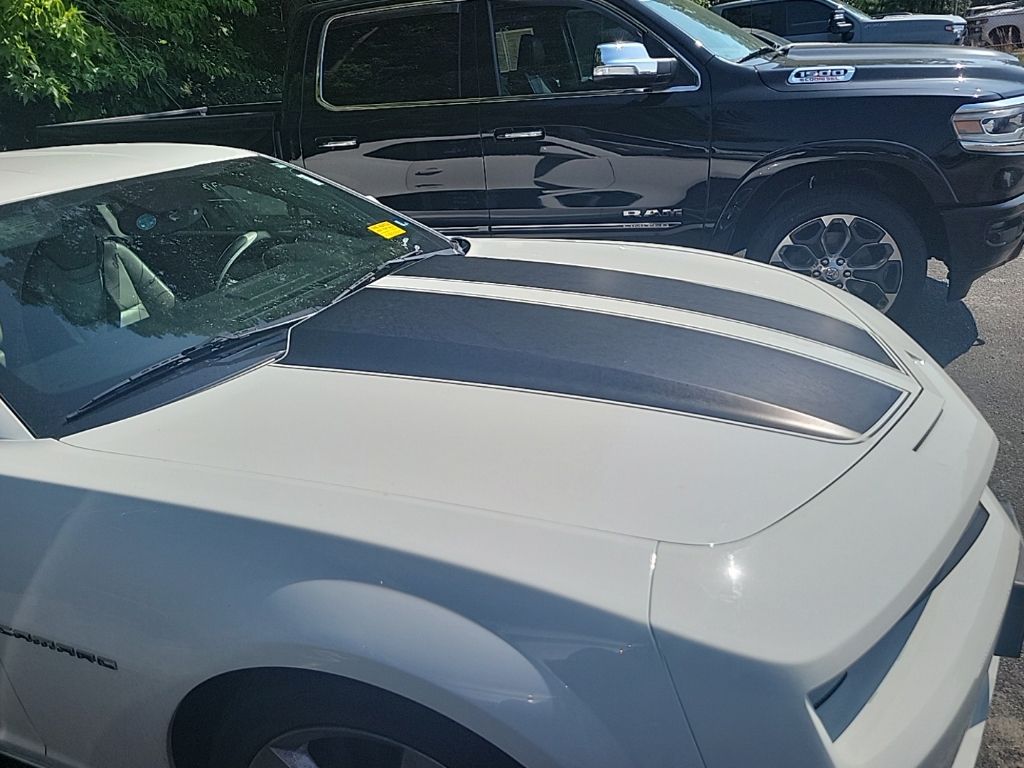 Used 2010 White Chevrolet SS image 6