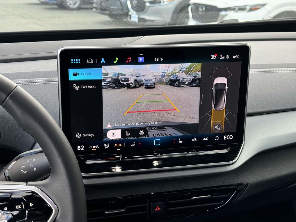 2025 Volkswagen ID.4 Pro photo