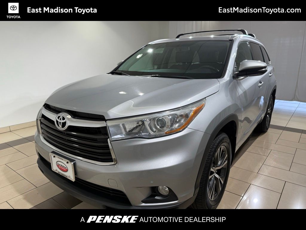 Thumbnail: 2016 Toyota Highlander - 1