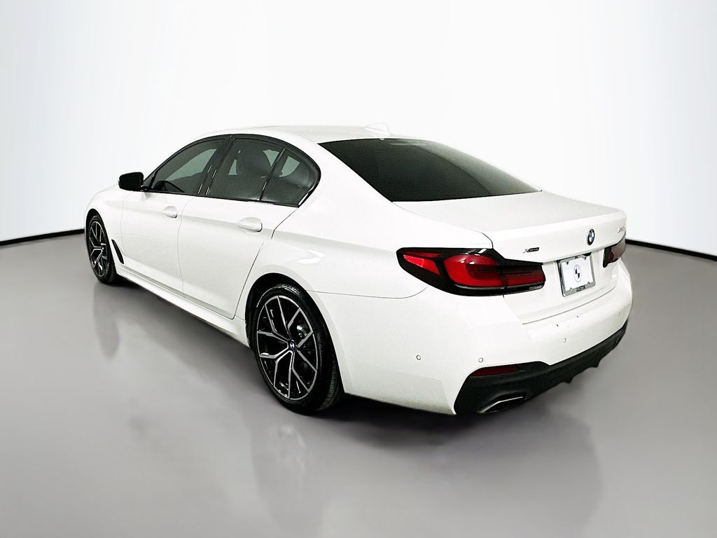 Thumbnail: 2021 BMW 5 Series - 7