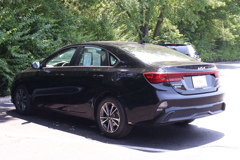 Thumbnail: 2024 Kia Forte - 5
