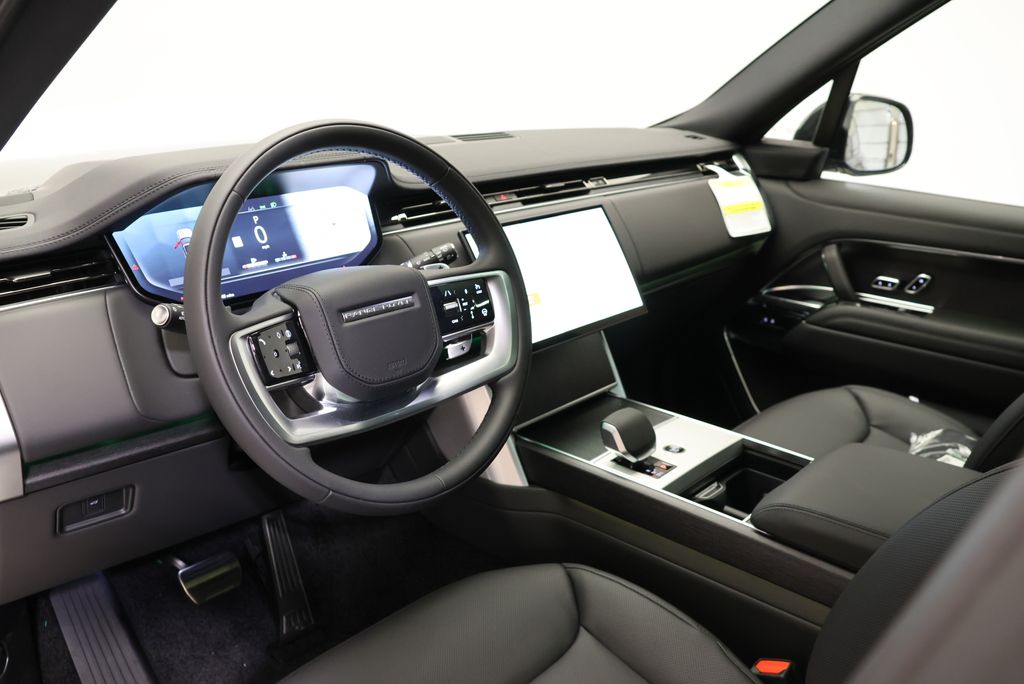 Thumbnail: 2026 Land Rover Range Rover - 28