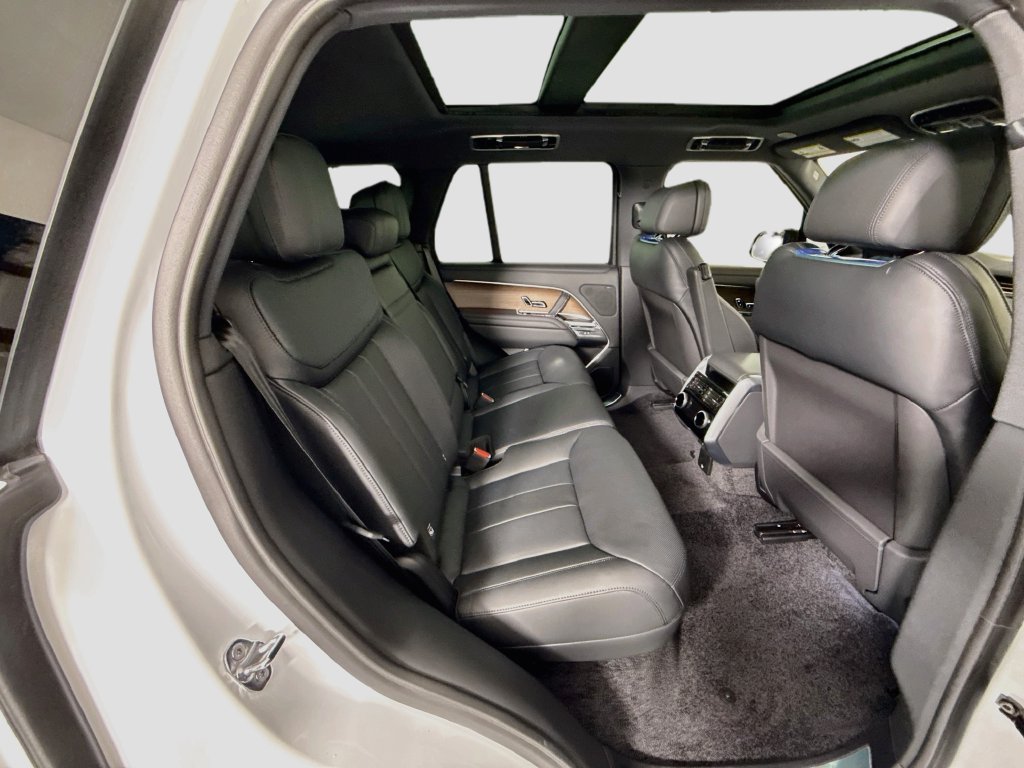Thumbnail: 2026 Land Rover Range Rover - 23