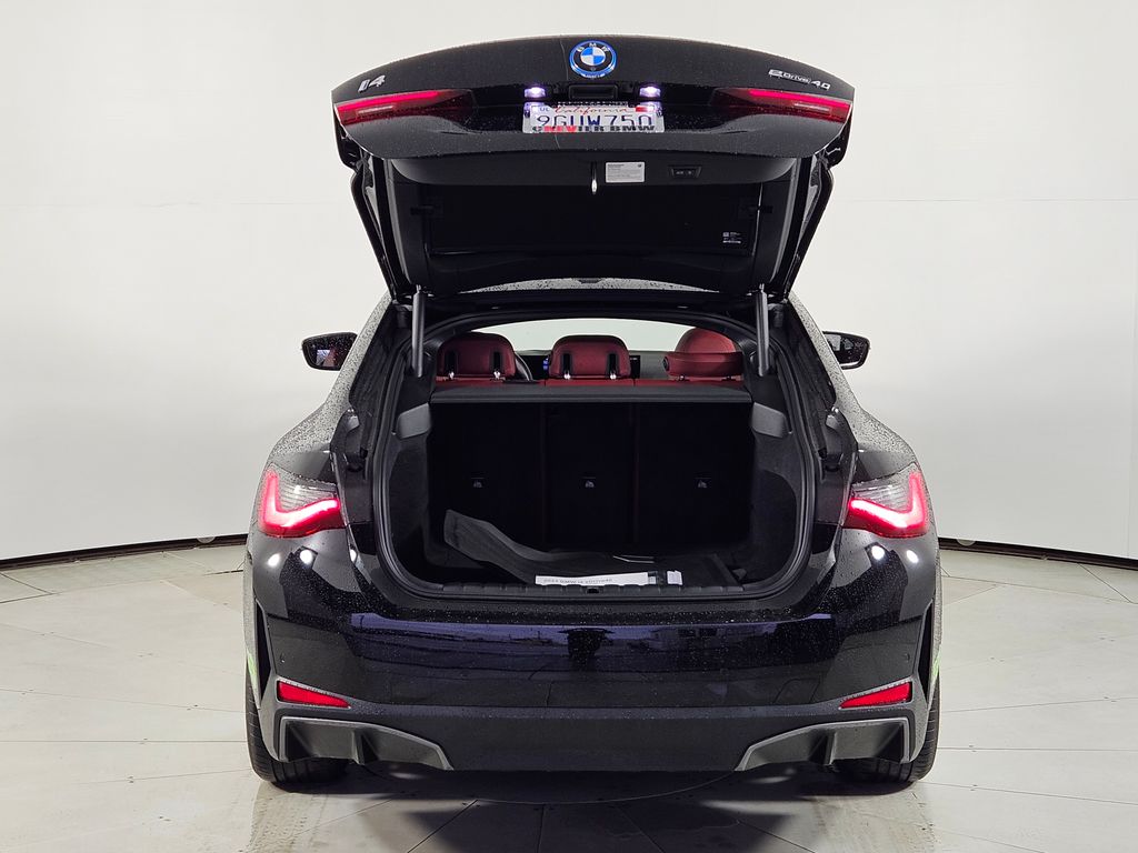 Thumbnail: 2023 BMW i4 - 10