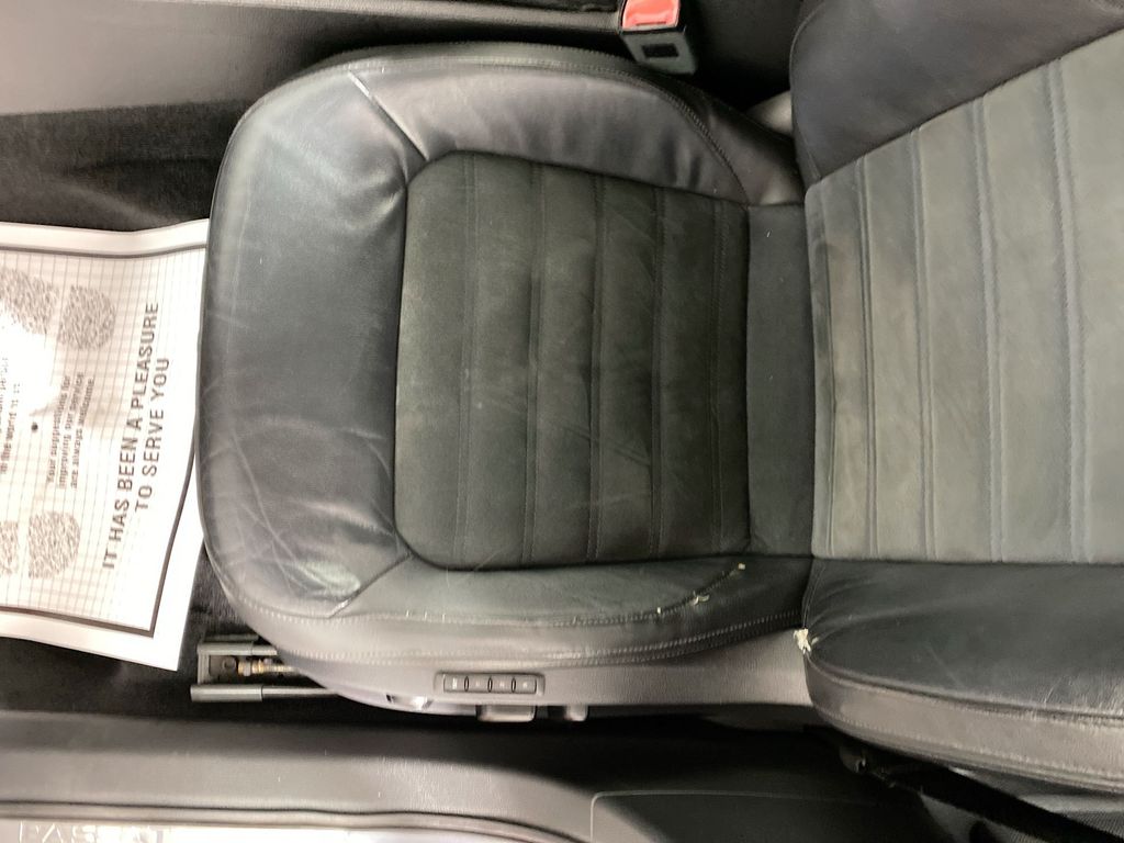 2014 Volkswagen Passat TDI SEL Premium 21