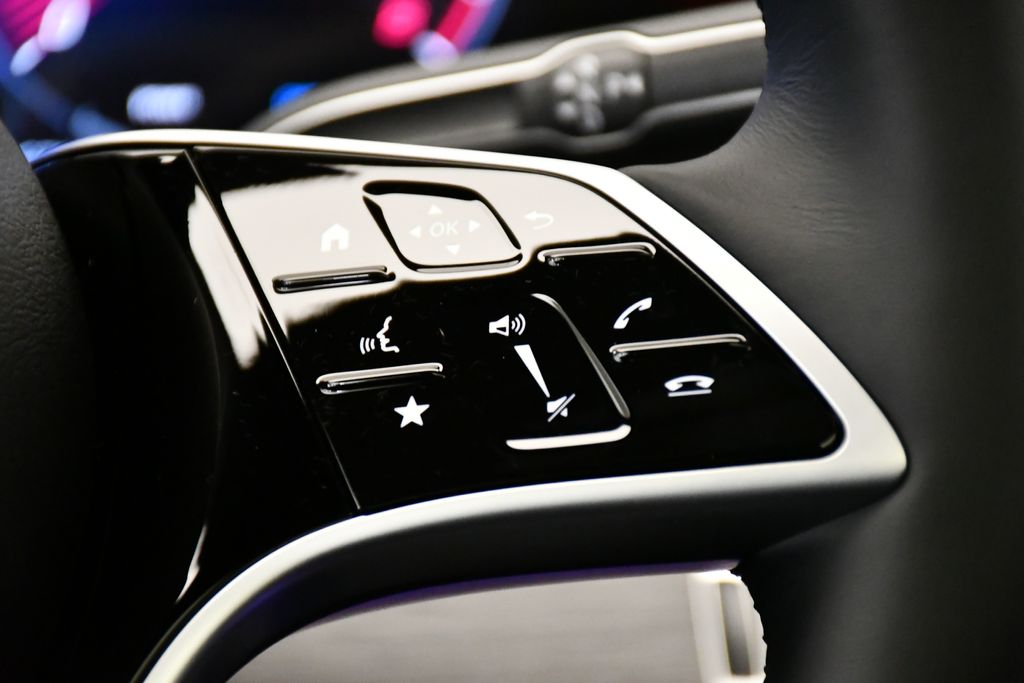 Thumbnail: 2026 Mercedes-Benz GLE - 24