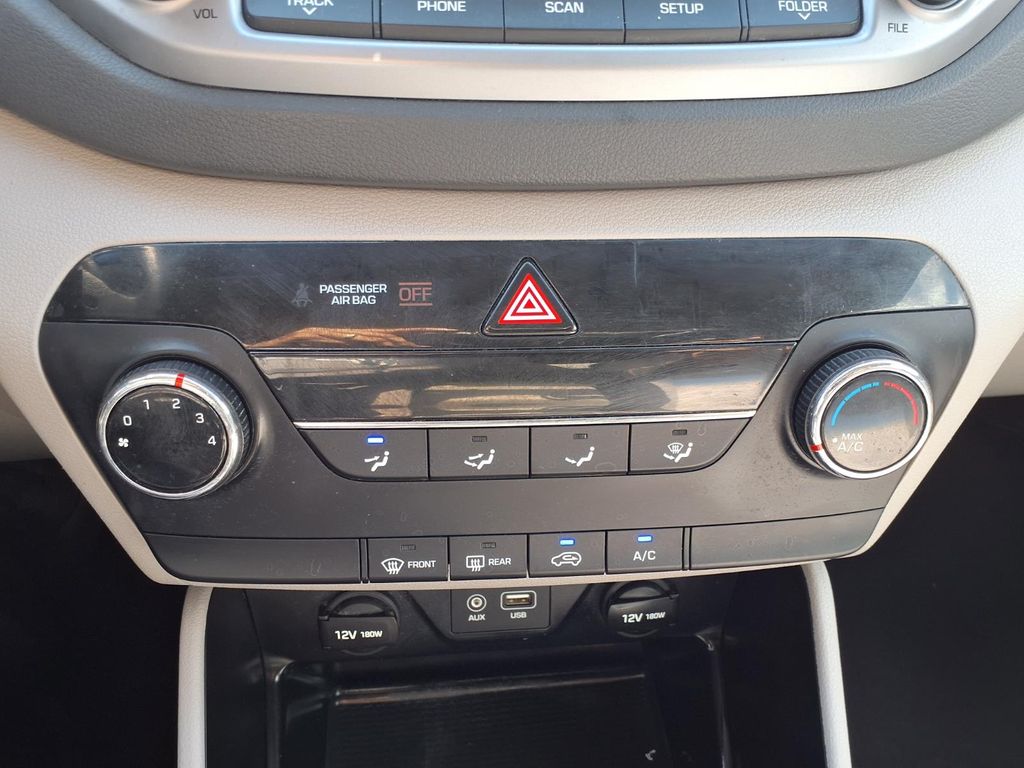 2017 Hyundai Tucson SE Silver at Baytown Hyundai
