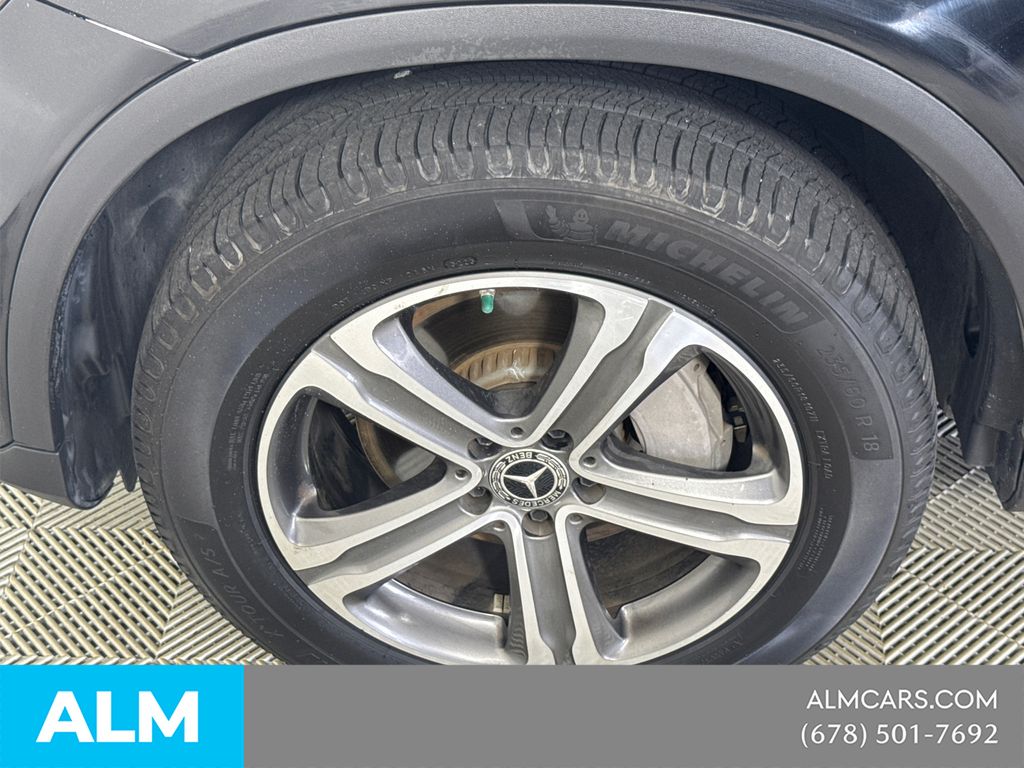 Used 2019 Black Mercedes-Benz GLC 300 image 14