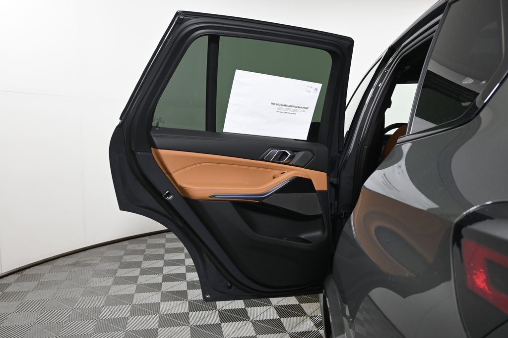 Thumbnail: 2026 BMW X5 - 30
